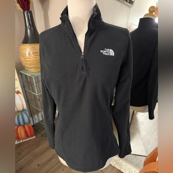 The North Face Black Women's Sweater - Picture 1 of 7
